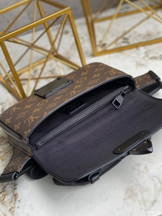 LOCK LOUIS VUITTON S BAG SLING 0129